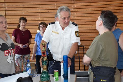 Herr Drechsler beim Beantworten von Fragen